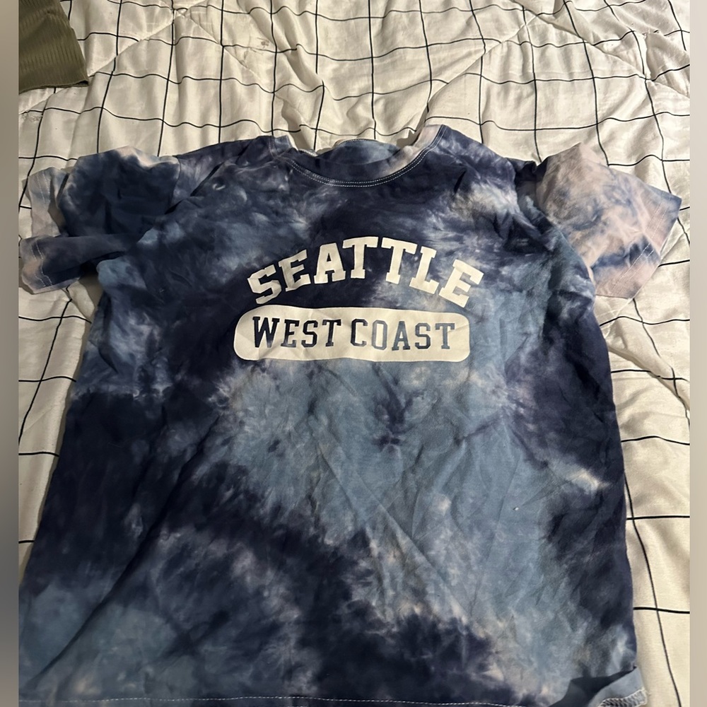 brand is romwe selling because i grew out of it, color is tie dye